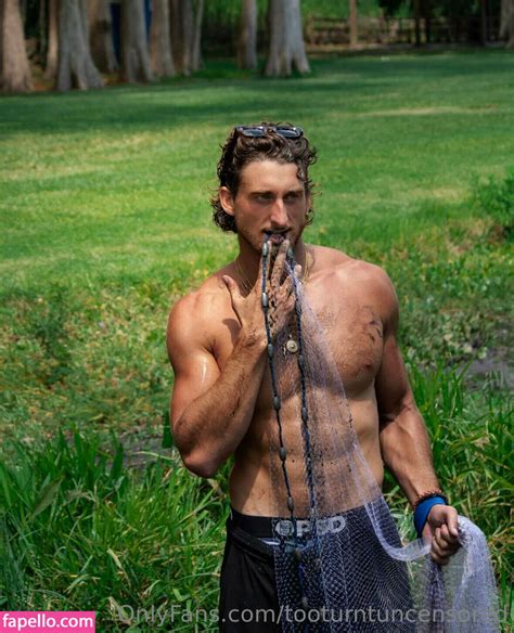 tooturntuncensored nudes