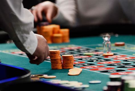 top 3 casino stocks zojr