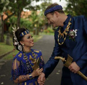 Toraya Wedding Butik Amp Salon Pengantin Toraja Grosir Baju Adat Toraja Seragam Pernikahan - Grosir Baju Adat Toraja Seragam Pernikahan