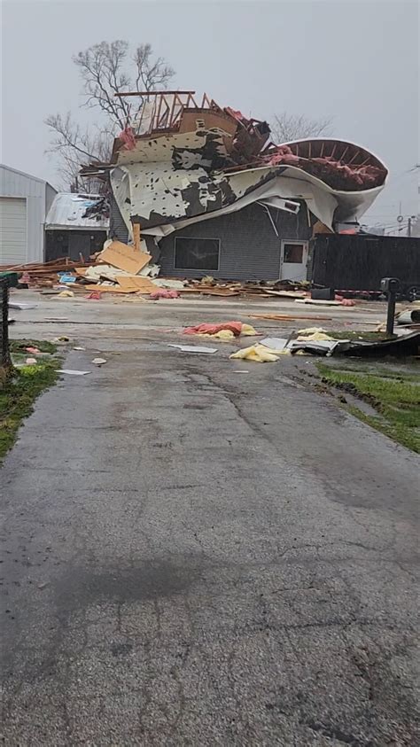 tornado illinois