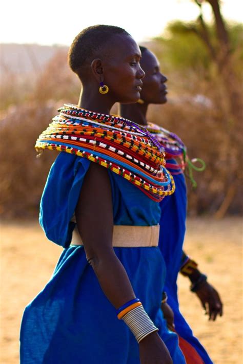 Tradicionales Trajes Tribales Africanos: Un Reflejo de la Rica Cultura del Continente