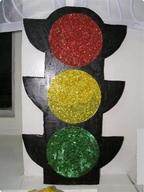 Traffic Light Craft For Preschool A Fun And Preschool Traffic Light Worksheet - Preschool Traffic Light Worksheet