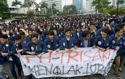 TRAGEDI 1998 DEMO MAHASISWA：Pemilu Liberal, Program PopulisKemenangan Rakyat Kaltim