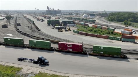 train derailment texas