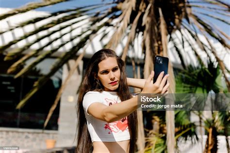 transgender nude selfies