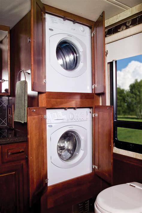 travel trailer with washer dryer hookup