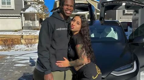 travis hunter girlfriend onlyfans
