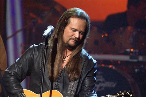 travis tritt gay