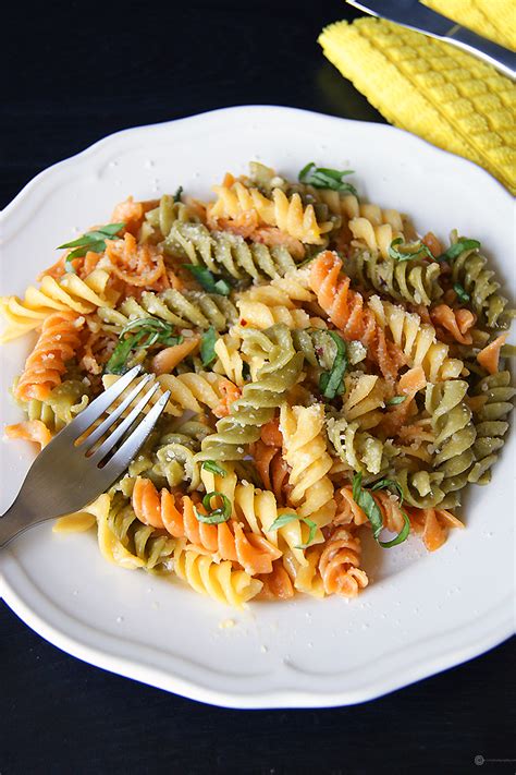 tri colored pasta