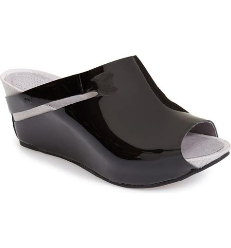 tsubo sandals Nordstrom