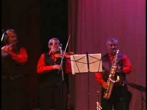 tum balalaika klezmer band