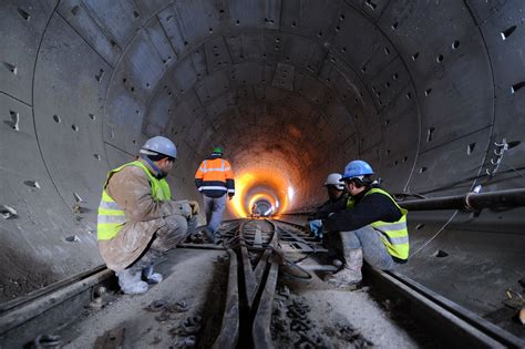 Tunnel Engineering