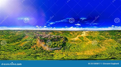 Tuscany 360 Degrees