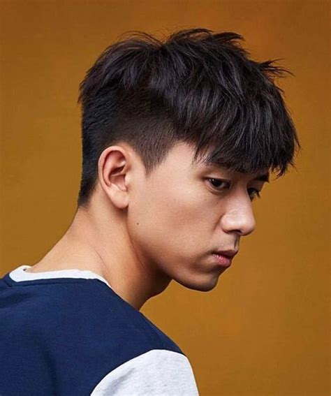 TWO BLOCK UNDERCUT - Perbedaan Two Block dan Undercut: Pengertian & Jenis Rambut