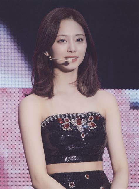 tzuyu | Bc hnh ca Tzuyu m nhn p