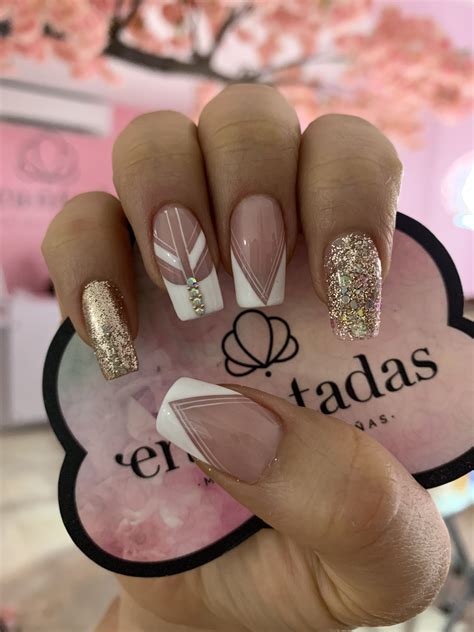 Uñas Con Mariposas