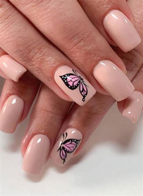 Uñas De Mariposas