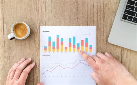 Fire & Flower Holdings (TSX:FAF) is just one of two top T