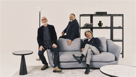 Una Poltrona Per Tre