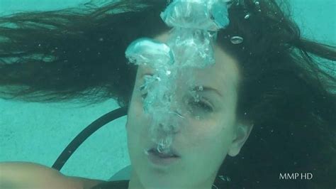 Underwater drown vk