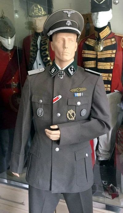 Uniform Waffen Ss