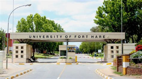university of fort hare entry require