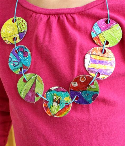 Upcycled Necklace Craft For Kids Fantastic Fun Amp Kindergarten Necklace - Kindergarten Necklace
