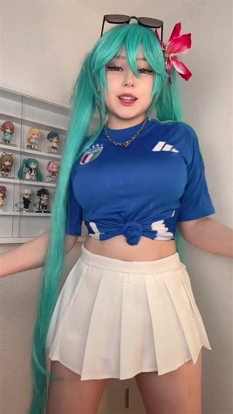 upminaa nudes
