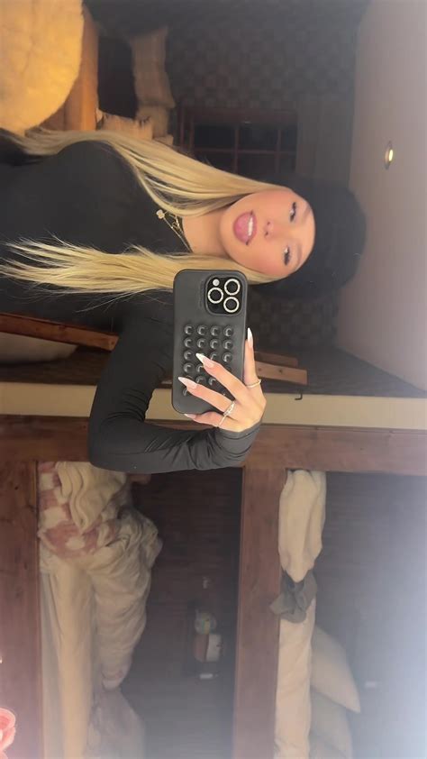 urfavblonde nude