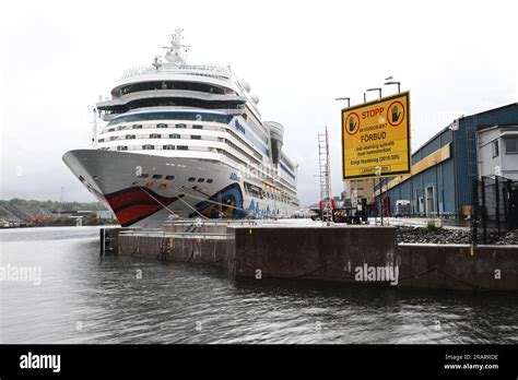 värtahamnen kryssning