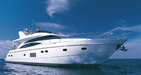 vad är en yacht