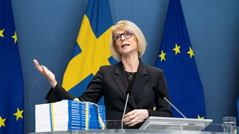 vad  sker  angående regeringen faller