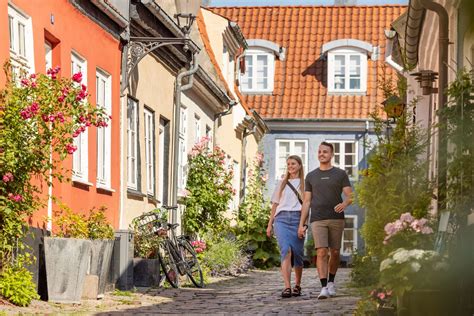 vad  sker  inom  land juli