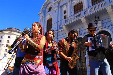 valparaiso chile nightlife music