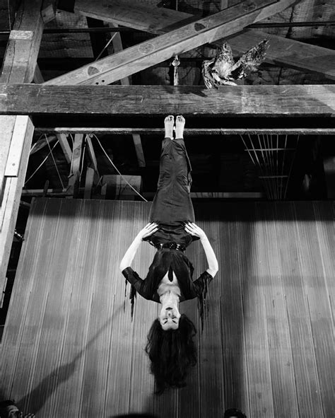 vampira biography