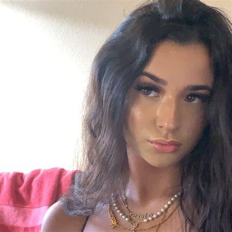 vanesa versace nude