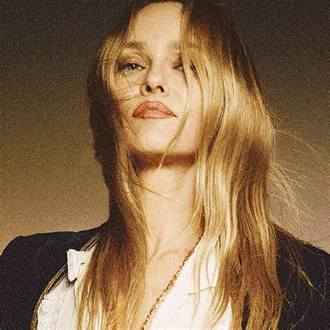 vanessa paradis boosty