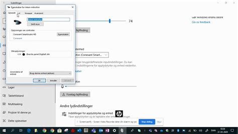var sitter mikrofonen  vid  ett dator