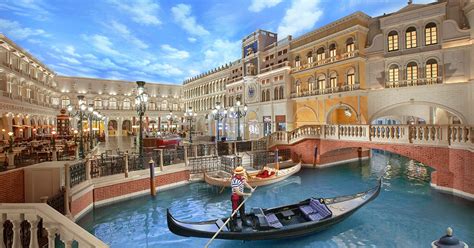 vegas casino with gondola usul france