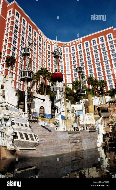 vegas casino with pirate ship vnuo france