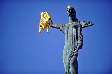 Vello D Oro