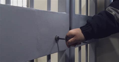 vervangende hechtenis