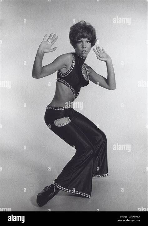 vicki lawrence nude