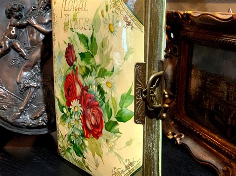 Read Victorian Floral Photo Album 