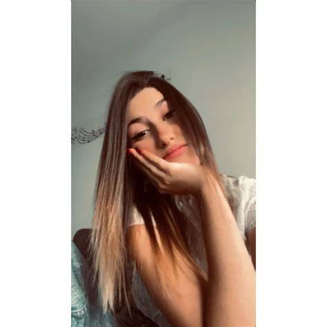 victoriashows nude