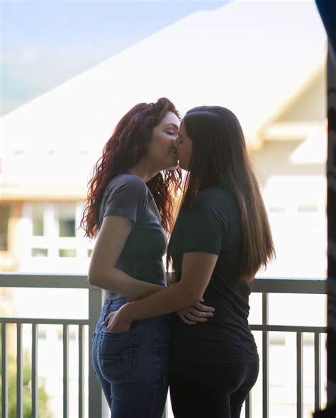 videos lesbian first time