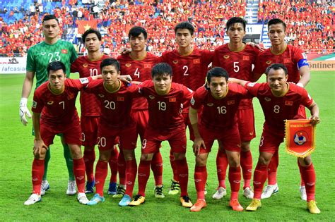 VIETNAM NATIONAL FOOTBALL TEAM STANDINGS - 5 goals for the Indian football team in their match against Vietnam