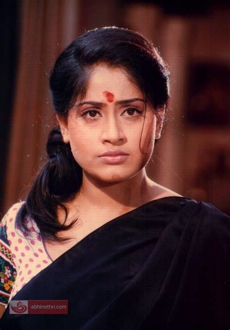 vijayashanti biography books