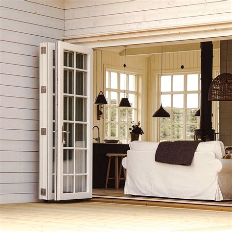 vikbar dörr inomhus