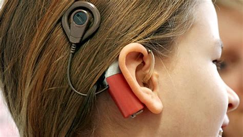 vilka hjälpmedel finns för hörselnedsättning